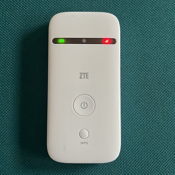 ZTE MF65 mobile hotspot Wi-Fi on the go - Picture 4 of 4